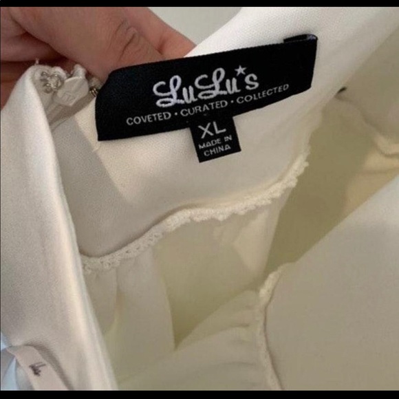 Oui Oui white backless skater dress from Lulu’s - Picture 4 of 5